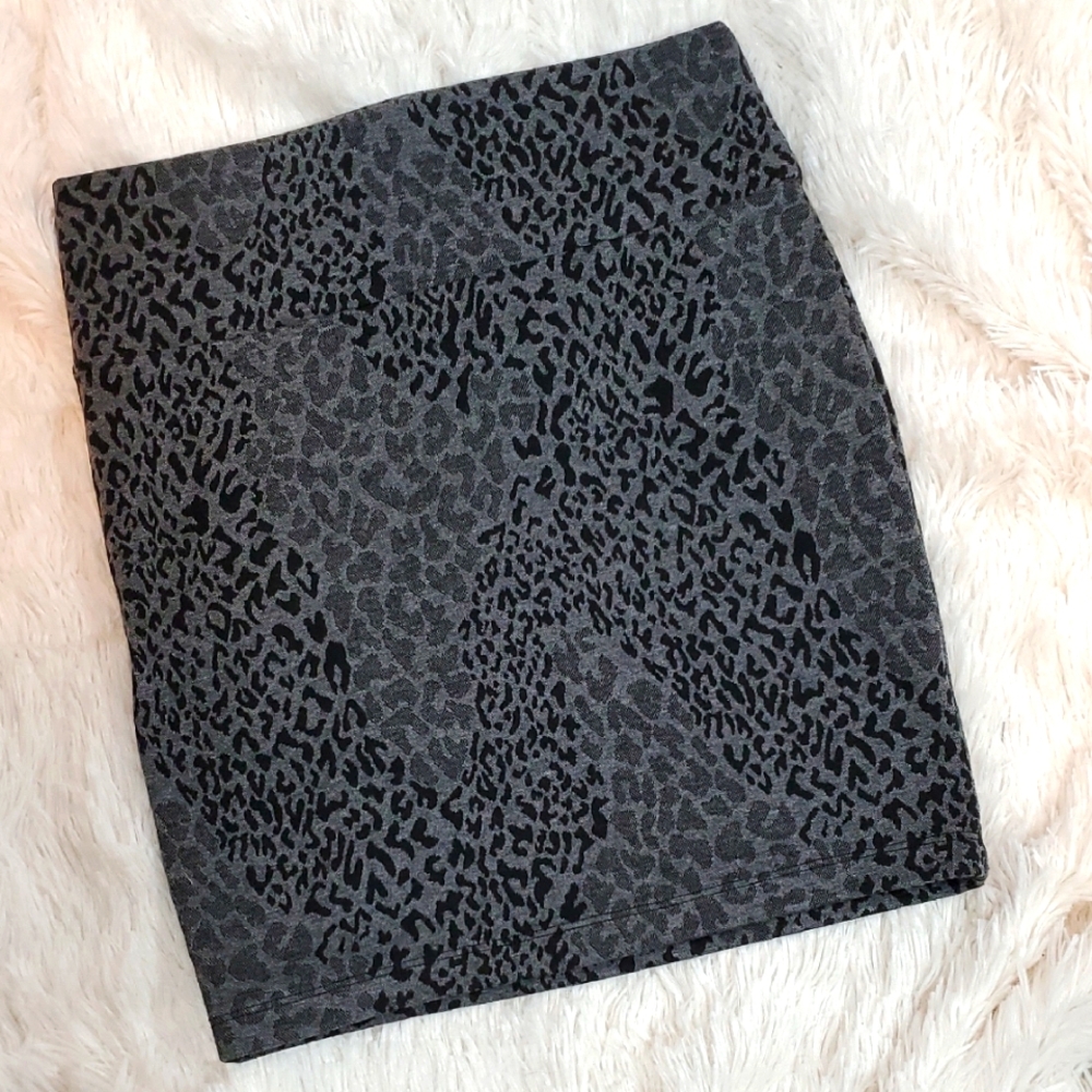 Decree Charcoal Leopard Pencil Skirt Mini Size M